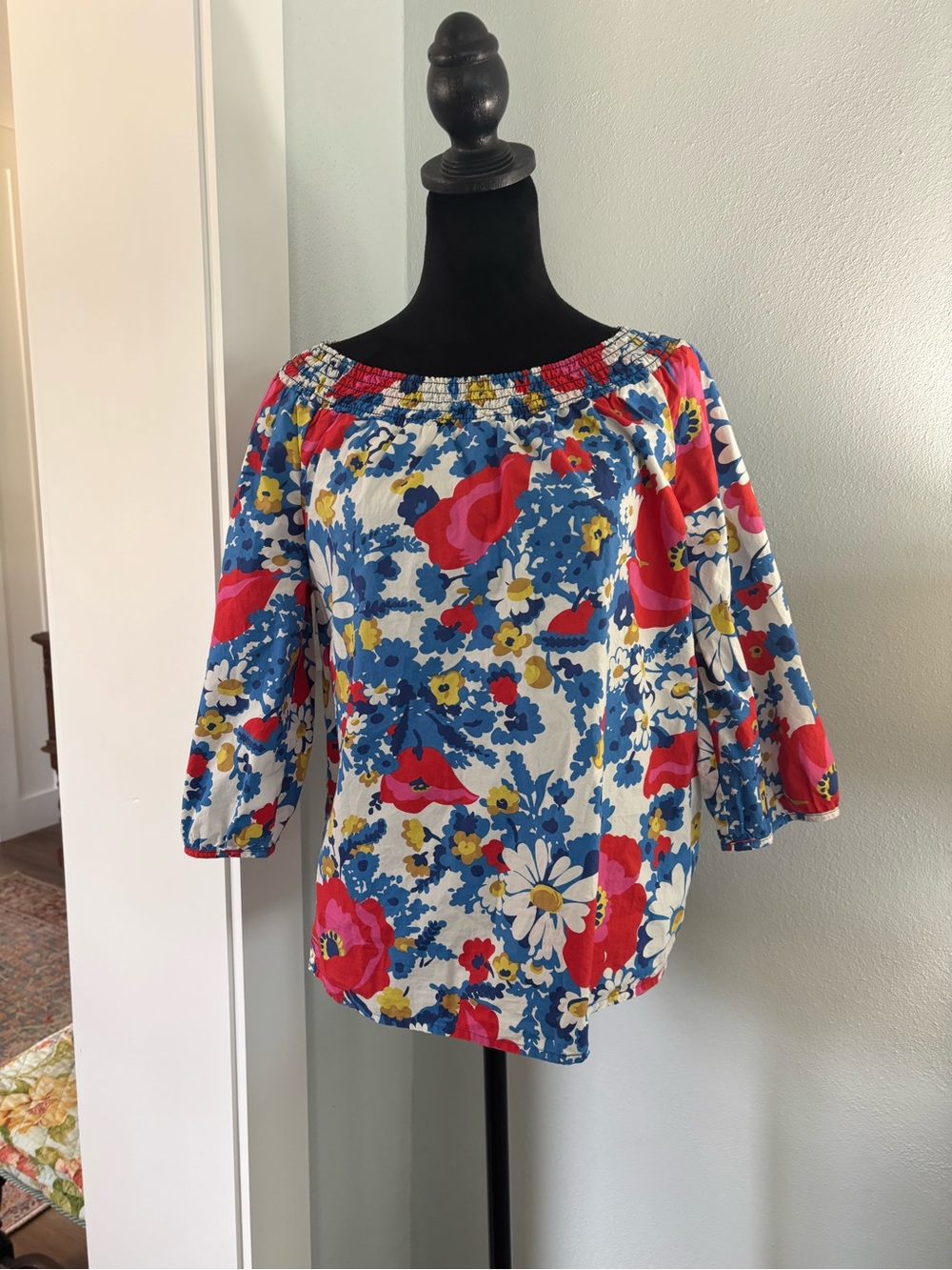 Boden Off-Shoulder Floral Top in Blue, Red, Yellow & White size 2